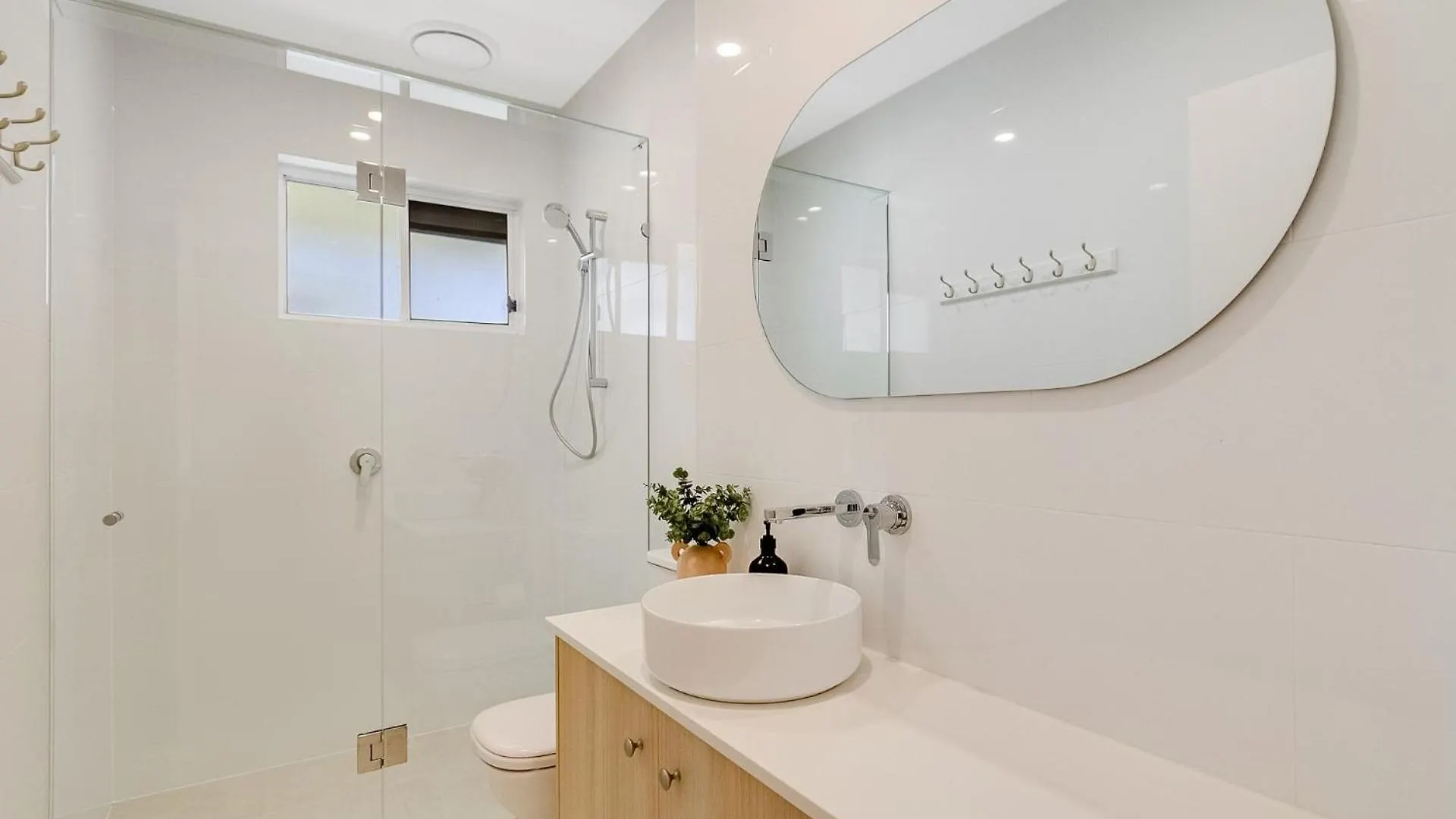 Beach Pines 5 Gold Coast